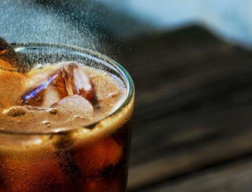Wie viel Zucker ist in Cola enthalten